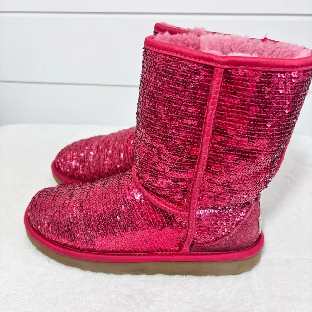 UGG Australia Red‎ Sequin  Women's Boots Size 7